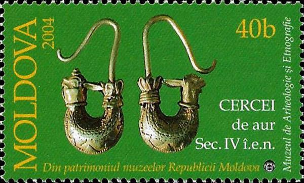 Gold Earrings (IV cent. BC). Discovered in Balabani, Taraclia