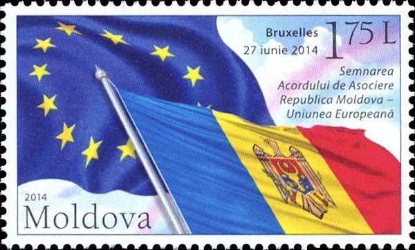 Flags of the European Union and the Republic of Moldova